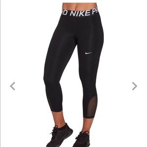 Nike Women's Pro Crop Tights
